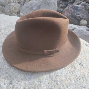 Perry Ellis Brown Felt Fedora Hat Felt Strap Stylish Perfect for Rain and Sun